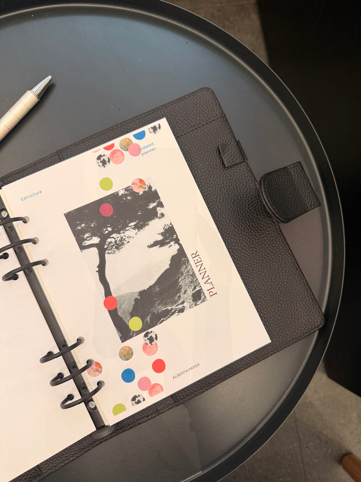 Agenda esencial de anillos | cuero vegano | A5 | NEGRO