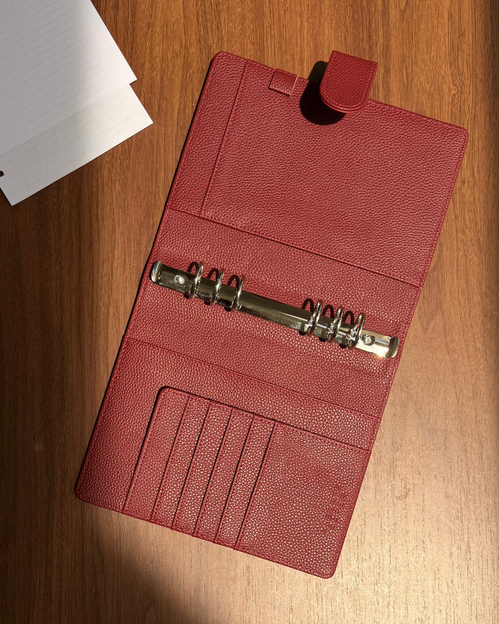 Agenda esencial de anillos | cuero vegano | A5 | BURGUNDY